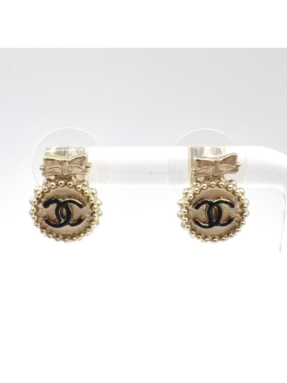Chanel Ribbon Motif Circle CC Logo Black Earrings